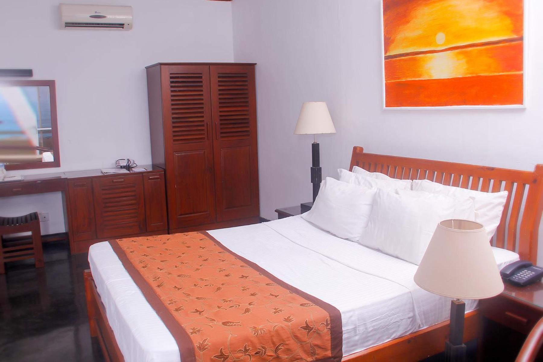 Sanmali Beach Hotel Маравила Екстериор снимка