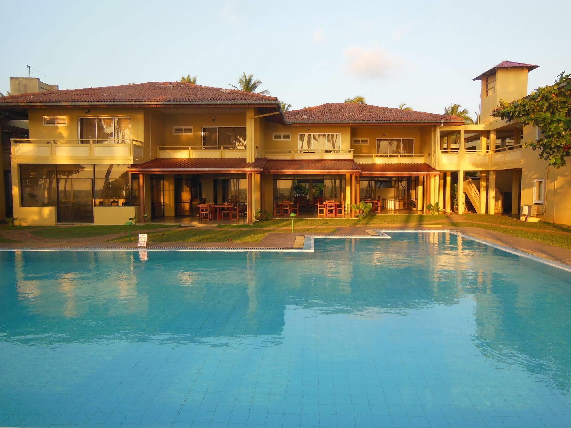 Sanmali Beach Hotel Маравила Екстериор снимка