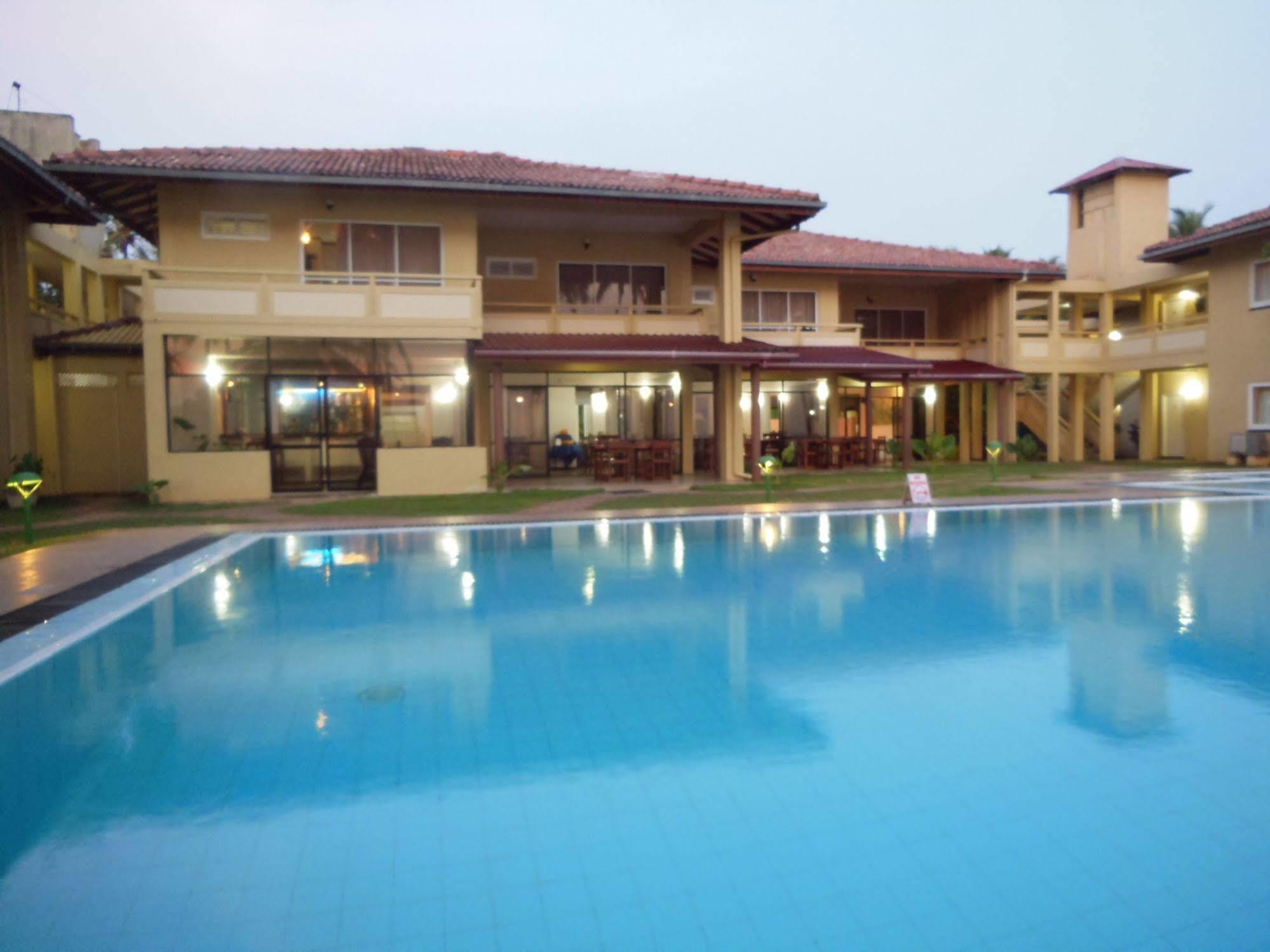 Sanmali Beach Hotel Маравила Екстериор снимка