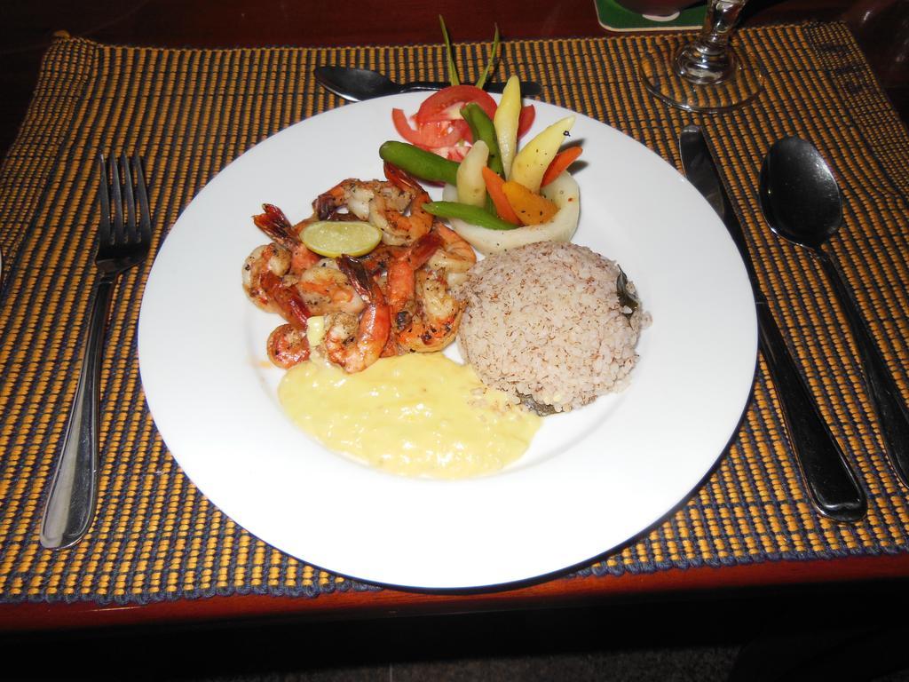 Sanmali Beach Hotel Маравила Екстериор снимка